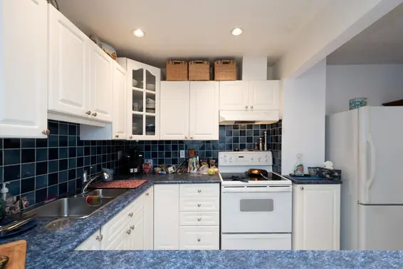 88 1950 Cedar Village Crescent, North Vancouver For Sale - image 2