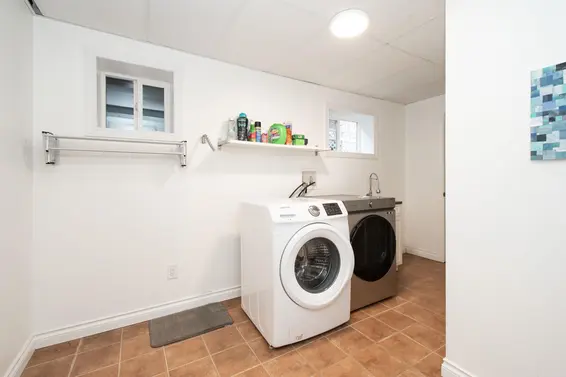 943 Shavington Street, North Vancouver For Sale - image 27