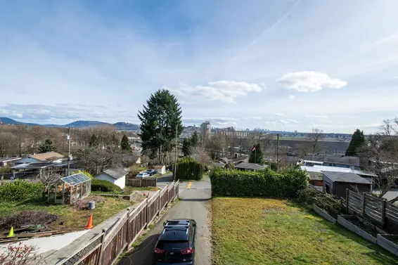 943 Shavington Street, North Vancouver For Sale - image 33