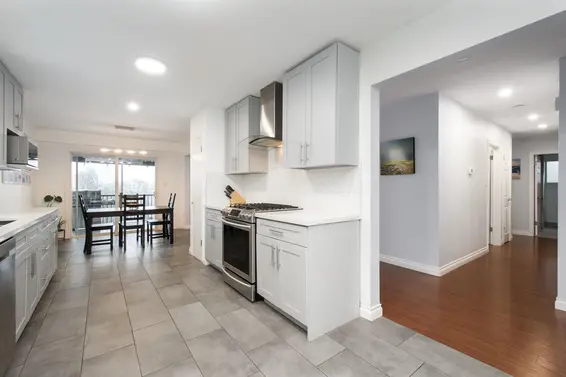 943 Shavington Street, North Vancouver For Sale - image 7