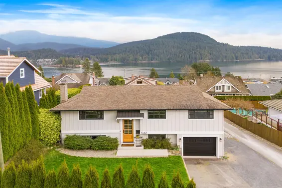 542 North Dollarton Highway, North Vancouver