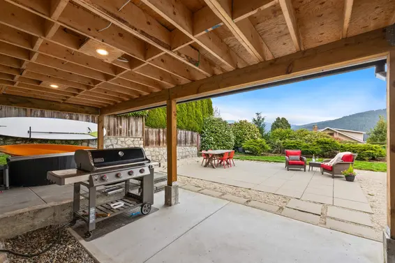 542 North Dollarton Highway, North Vancouver For Sale - image 35