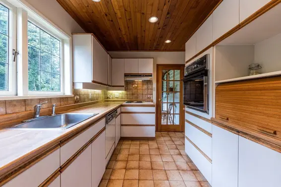 292 East St. James Road, North Vancouver For Sale - image 11