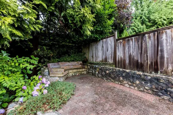 292 East St. James Road, North Vancouver For Sale - image 38