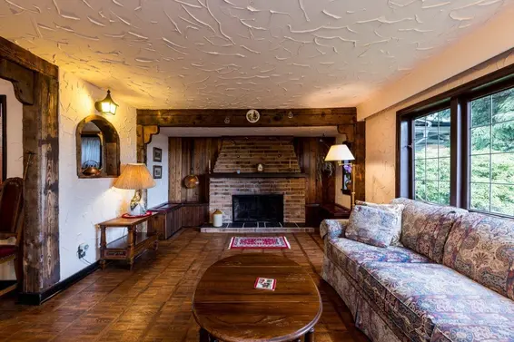 292 East St. James Road, North Vancouver For Sale - image 6