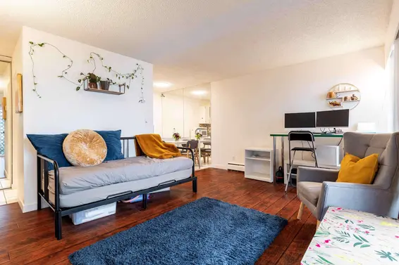204 241 St. Andrews Avenue, North Vancouver For Sale - image 9