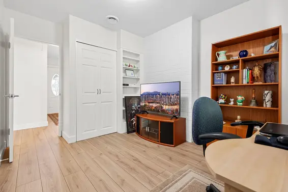 1216 Pinewood Crescent, North Vancouver For Sale - image 26