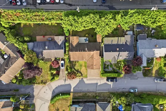 1216 Pinewood Crescent, North Vancouver For Sale - image 36