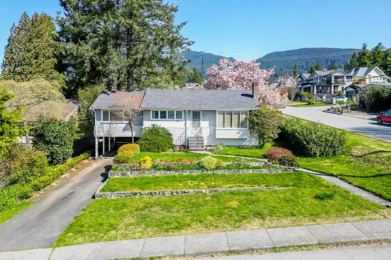 402 West 26th Street, North Vancouver