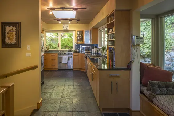 3095 Mathers Avenue, West Vancouver For Sale - image 11