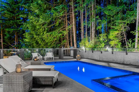 594 Craigmohr Drive, West Vancouver For Sale - image 3