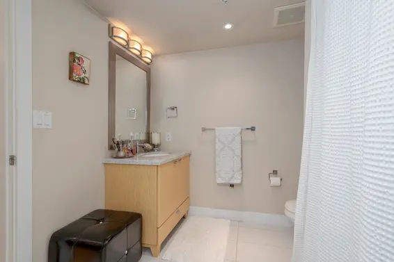 302 160 West 3rd Street, North Vancouver For Sale - image 15