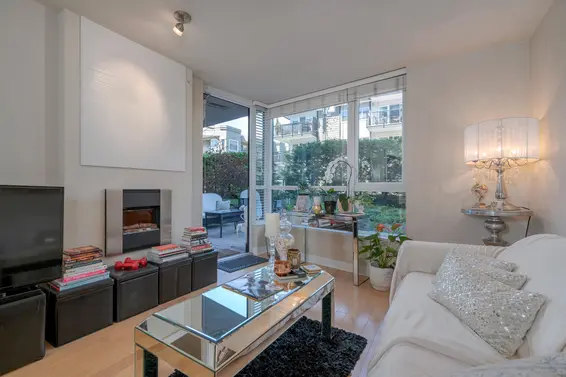 302 160 West 3rd Street, North Vancouver For Sale - image 2