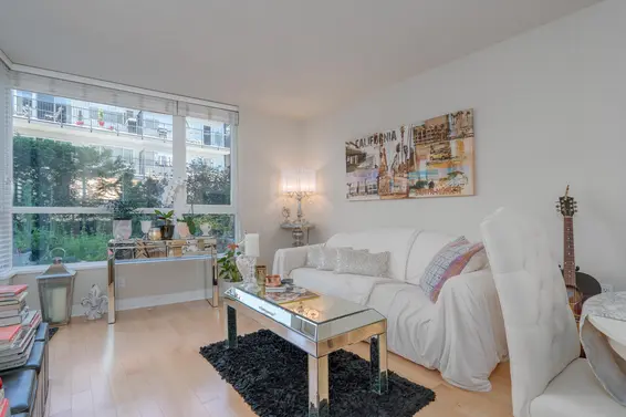 302 160 West 3rd Street, North Vancouver For Sale - image 4