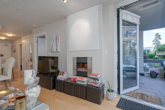 302 160 West 3rd Street, North Vancouver For Sale - image 6