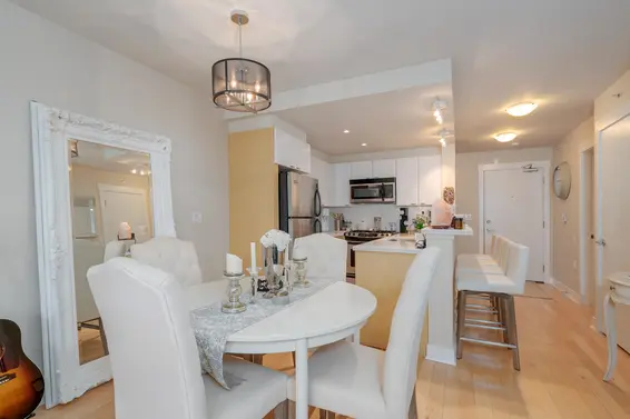 302 160 West 3rd Street, North Vancouver For Sale - image 8