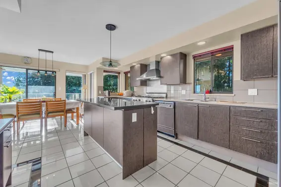 1595 Tyrol Court, West Vancouver For Sale - image 20