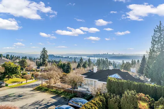 1595 Tyrol Court, West Vancouver For Sale - image 26