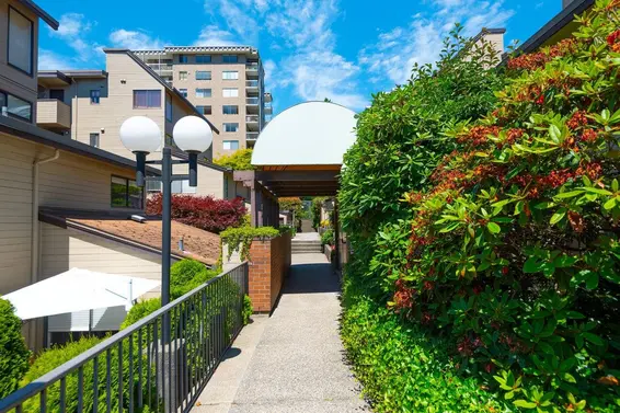 117 1363 Clyde Avenue, West Vancouver For Sale - image 34