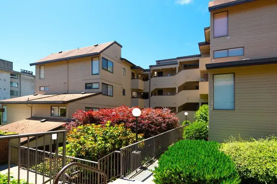 117 1363 Clyde Avenue, West Vancouver For Sale - image 35