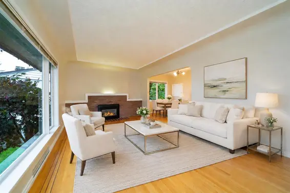 2870 Thorncliffe Drive, North Vancouver For Sale - image 4