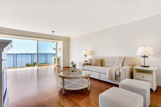 107 150 24 Street, West Vancouver For Sale - image 2