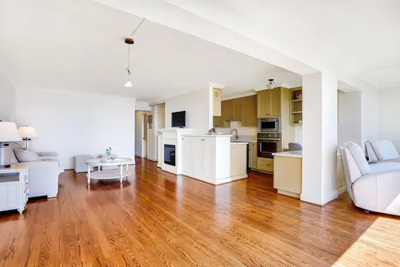107 150 24 Street, West Vancouver For Sale - image 6