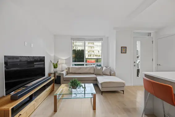 TH10 108 East 8th Street, North Vancouver For Sale - image 12