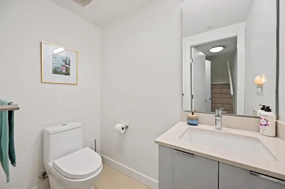 TH10 108 East 8th Street, North Vancouver For Sale - image 16