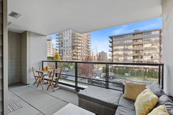 TH10 108 East 8th Street, North Vancouver For Sale - image 23