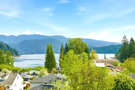 2222 Caledonia Avenue, North Vancouver For Sale - image 1