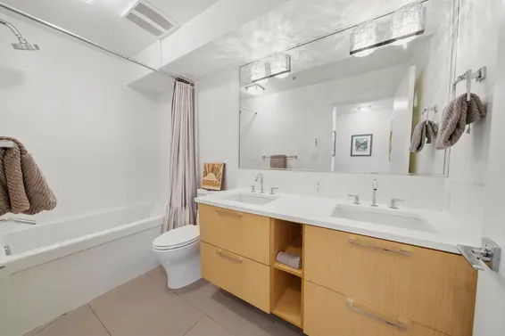 2222 Caledonia Avenue, North Vancouver For Sale - image 19