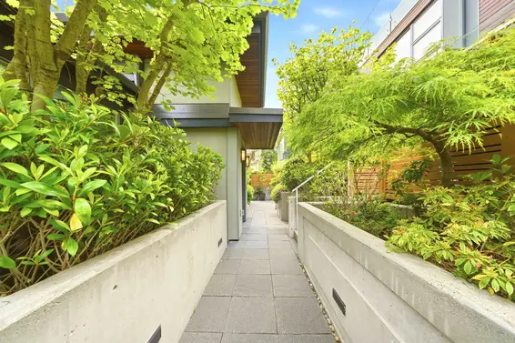 2222 Caledonia Avenue, North Vancouver For Sale - image 28