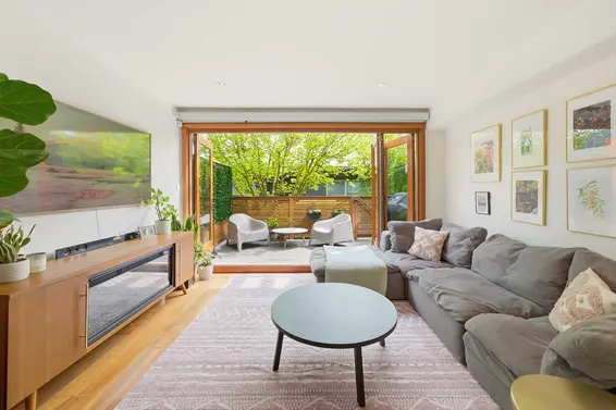 2222 Caledonia Avenue, North Vancouver For Sale - image 9