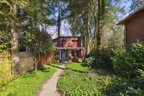 2240 Windridge Drive, North Vancouver For Sale - image 2