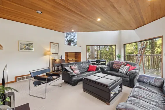 2240 Windridge Drive, North Vancouver For Sale - image 4