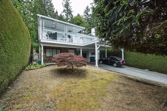 1154 Wellington Drive, North Vancouver