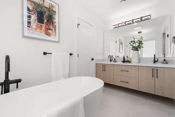 1350 Ross Road, North Vancouver For Sale - image 26