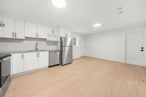 1350 Ross Road, North Vancouver For Sale - image 31