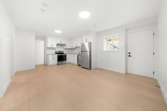 1350 Ross Road, North Vancouver For Sale - image 32