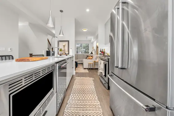 8 244 East 5th Street, North Vancouver For Sale - image 10