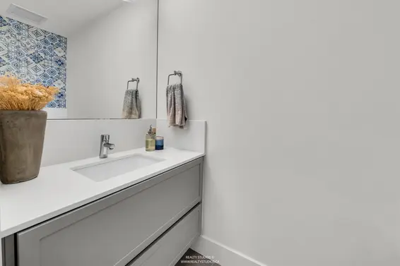 8 244 East 5th Street, North Vancouver For Sale - image 14