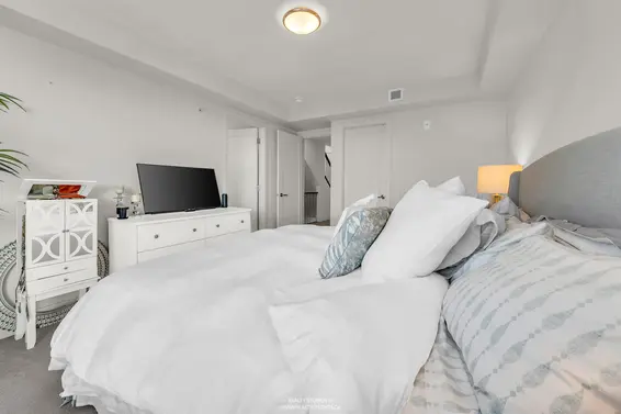 8 244 East 5th Street, North Vancouver For Sale - image 18