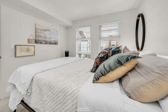 8 244 East 5th Street, North Vancouver For Sale - image 23