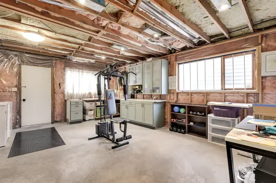 2419 Weymouth Place, North Vancouver For Sale - image 26