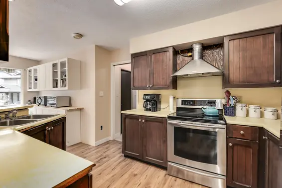 2419 Weymouth Place, North Vancouver For Sale - image 7