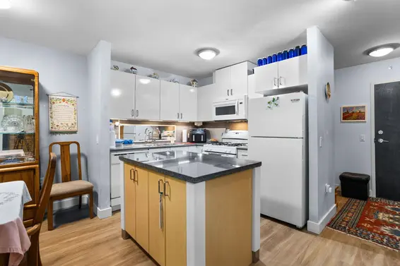 205 175 West 1st Street, North Vancouver For Sale - image 11