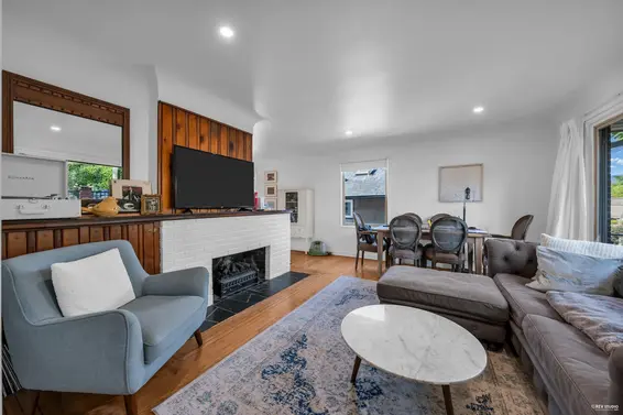 441 Tempe Crescent, North Vancouver For Sale - image 2