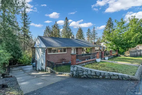441 Tempe Crescent, North Vancouver For Sale - image 28