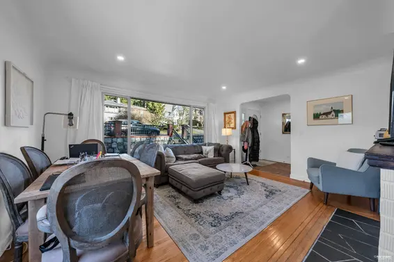 441 Tempe Crescent, North Vancouver For Sale - image 3